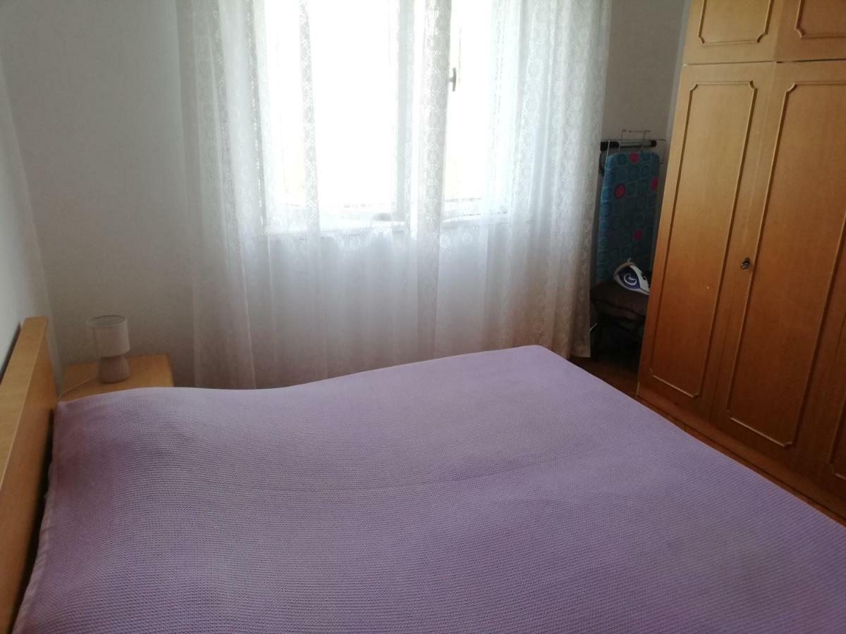 Spacious Family Apartment With Parking In The Shade And Barbecue House Šibenik Exterior foto
